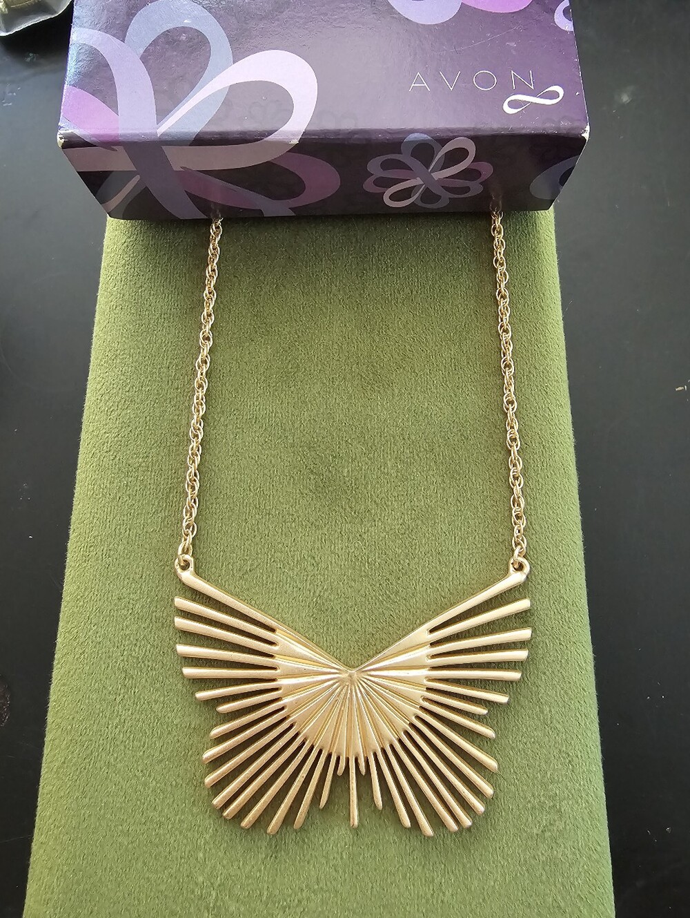 Avon Necklace